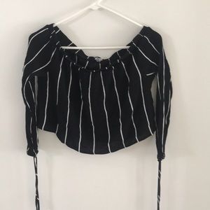 Kendall and Kylie black and white summer crop top